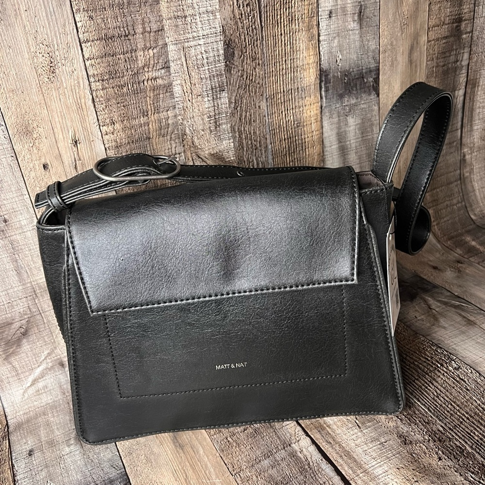 Matt & Nat Black LEIA VEGAN SHOULDER BAG - VINTAGE - Picture 4 of 16
